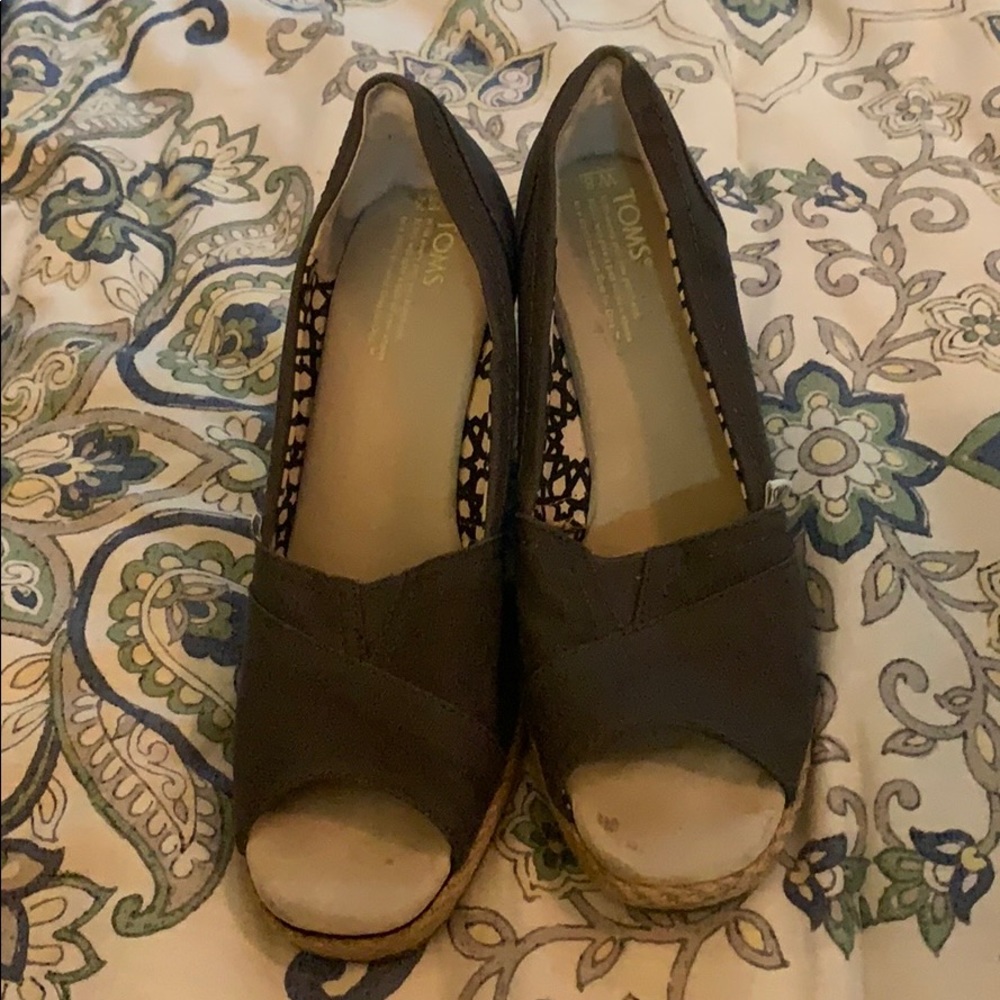 Toms wedges